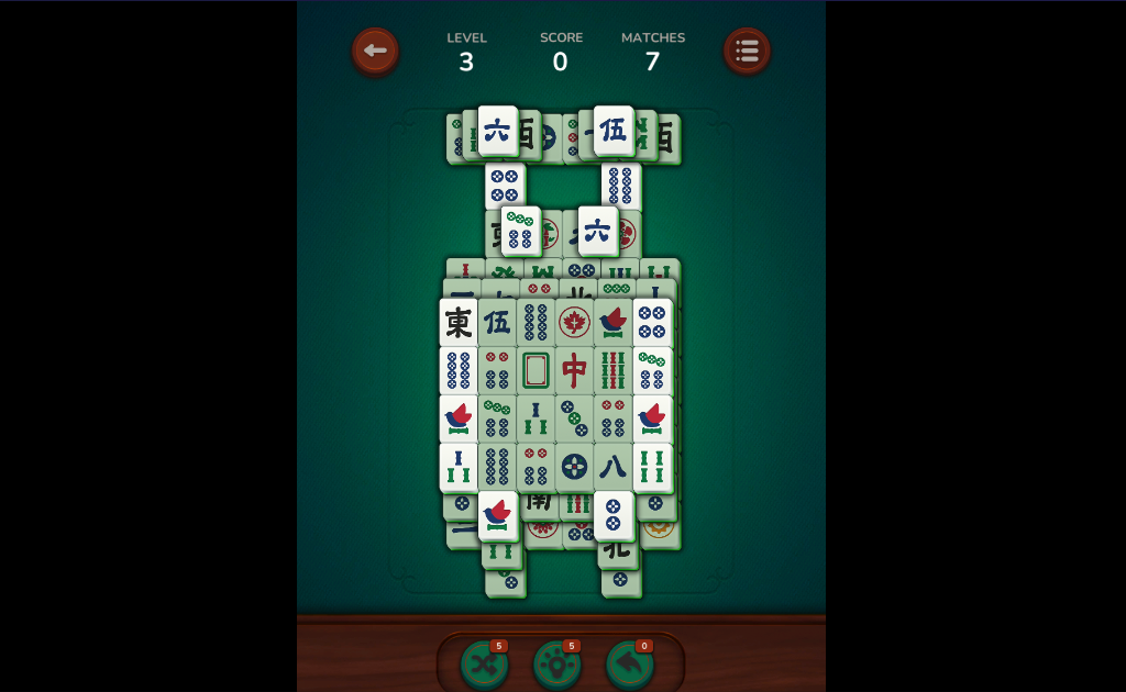 Mahjong Gameplay - Complex tile layout with various Chinese characters and symbols